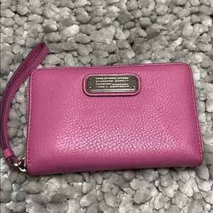 Marc Jacobs wristlet wallet